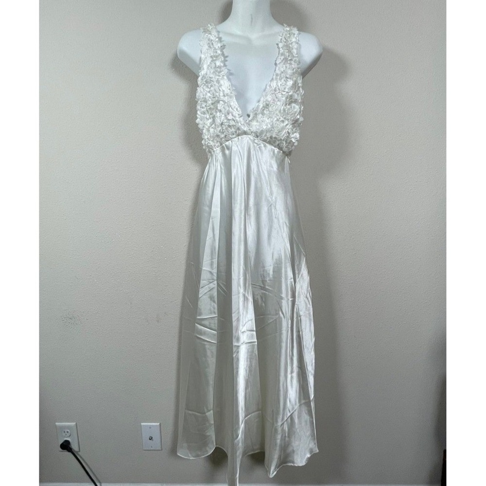 Flora Nightgown Womens Large Ivory White Satin 3D Floral Rosette‎ Maxi Coquette